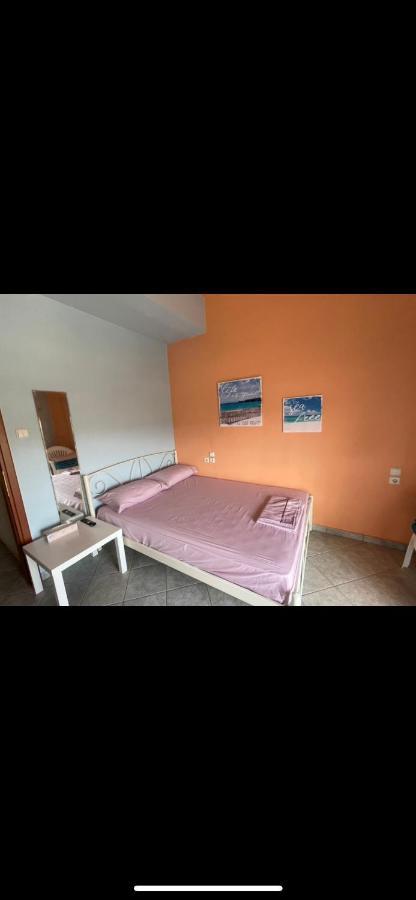 Seaside Apartment With Private Garden Nea Ankhialos Bagian luar foto