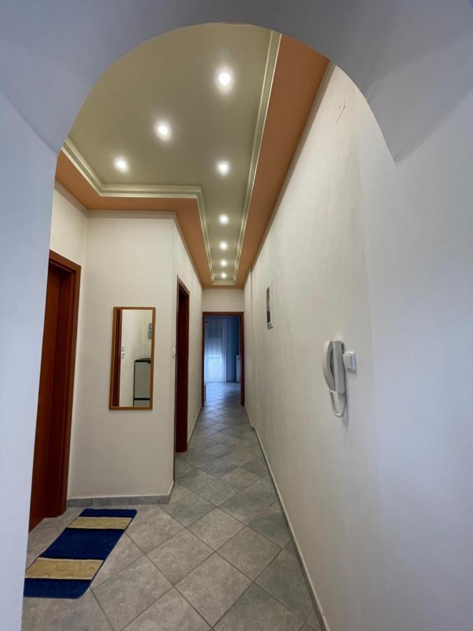 Seaside Apartment With Private Garden Nea Ankhialos Bagian luar foto