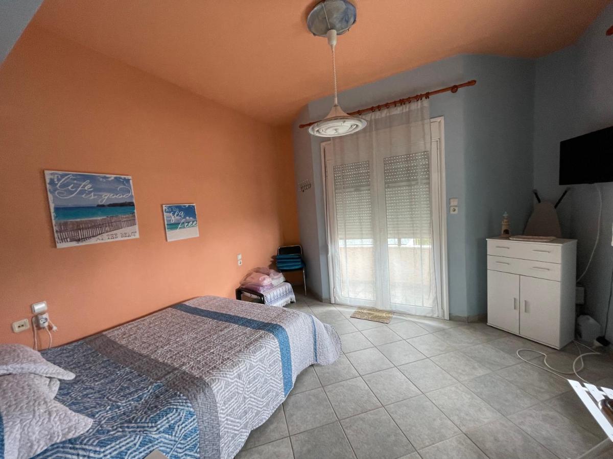 Seaside Apartment With Private Garden Nea Ankhialos Bagian luar foto