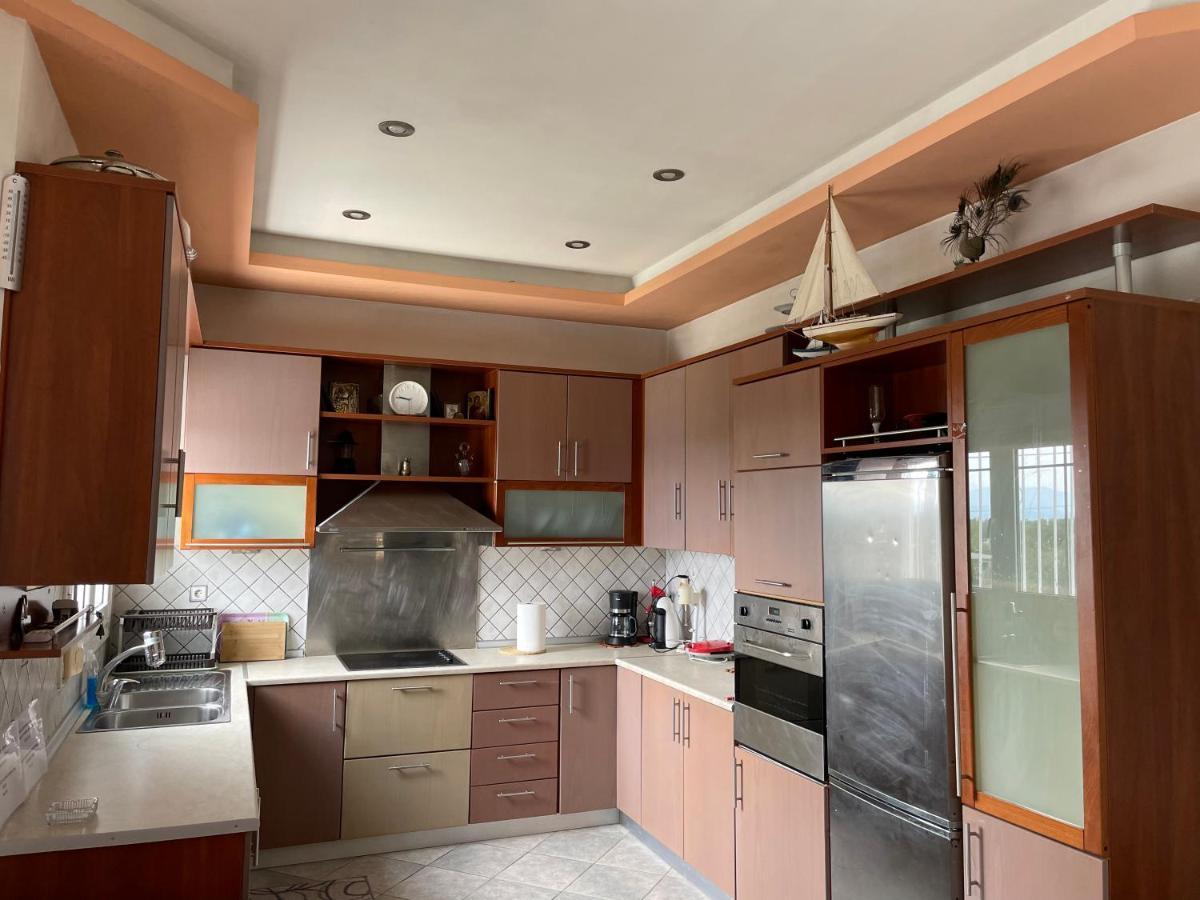Seaside Apartment With Private Garden Nea Ankhialos Bagian luar foto