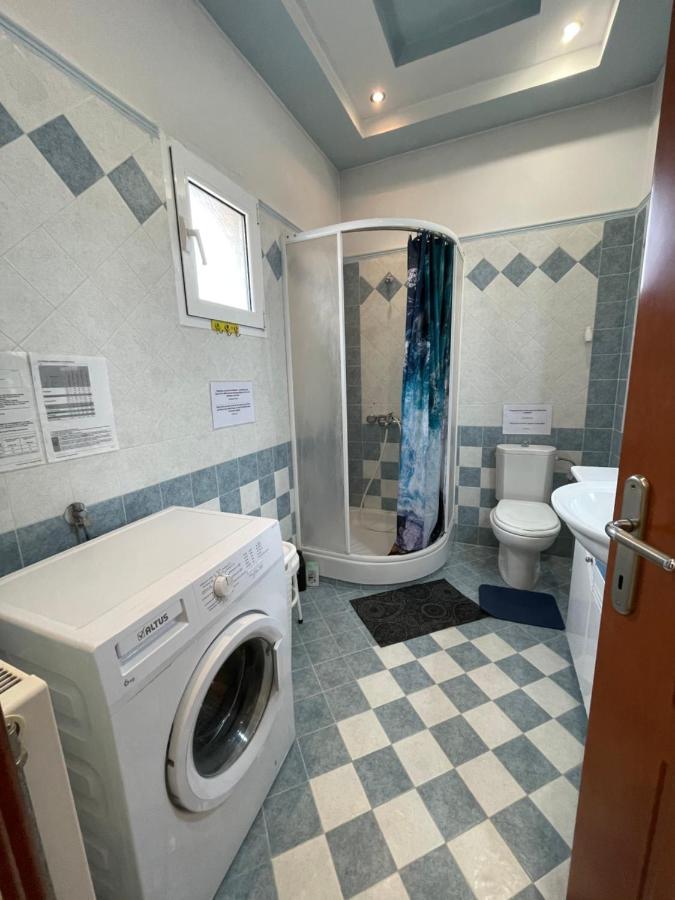 Seaside Apartment With Private Garden Nea Ankhialos Bagian luar foto